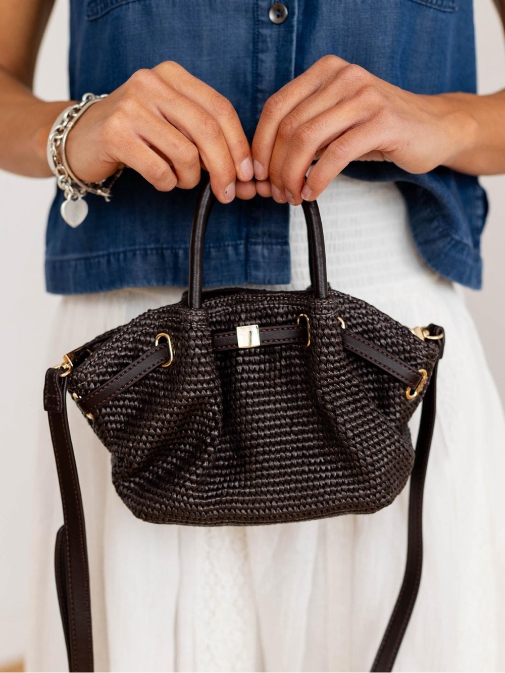 URBAN EXPRESSIONS (NWT) Women's Straw Crossbody Bag in Chocolate
